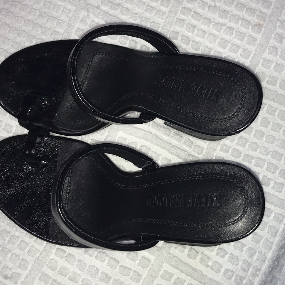 Steve Madden Elegant Black Sandals